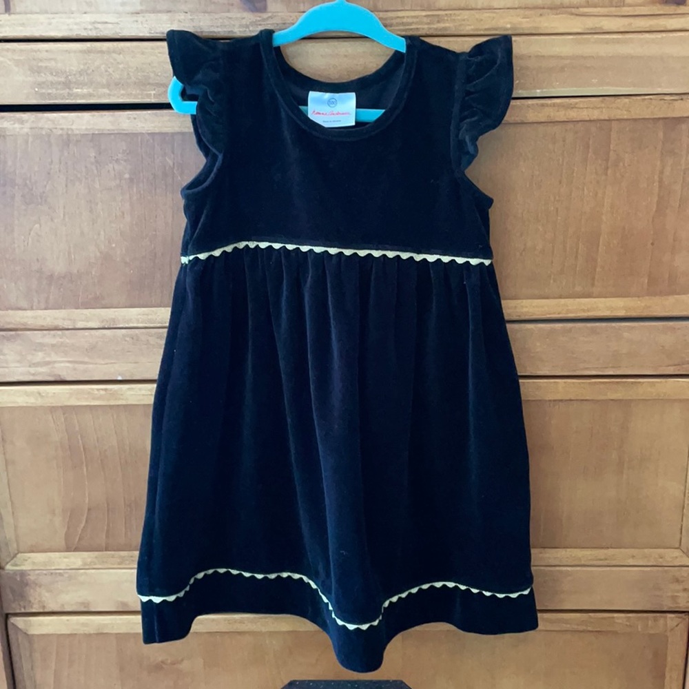 Hannah Andersson - black velvet dress, 4T, worn 1x